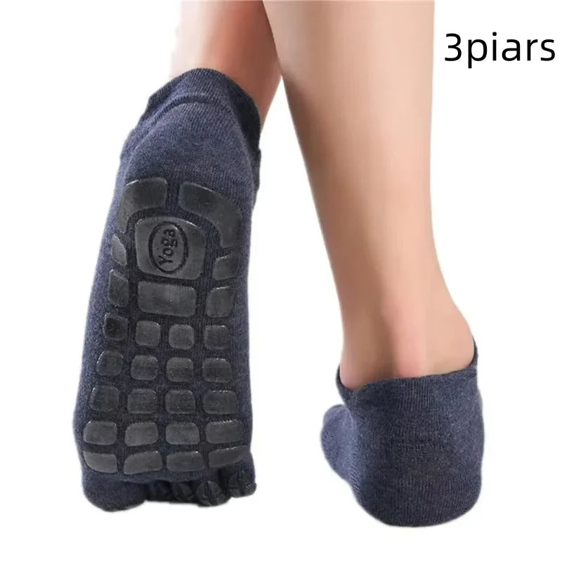 Men's Winter Thick Five-Fingers Socks Warm Non-Slip Fitness Toe Socks Low Calf Slipper Male Floor Wear for Indoor Comfort