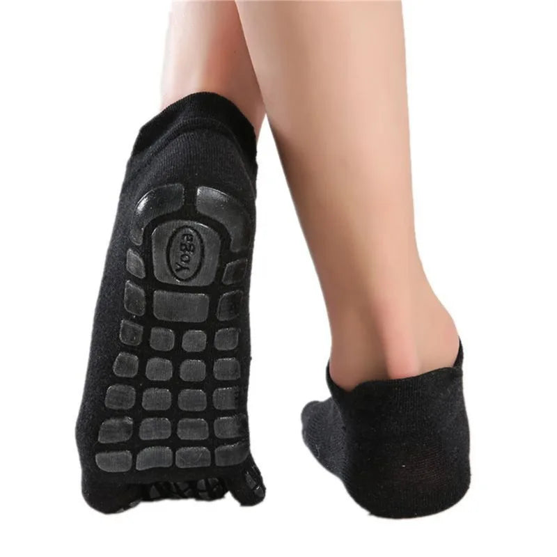 Men's Winter Thick Five-Fingers Socks Warm Non-Slip Fitness Toe Socks Low Calf Slipper Male Floor Wear for Indoor Comfort